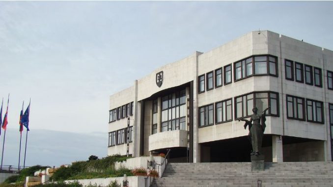 parlament_slovacka_01-678x381