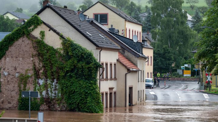 Floods_in_Rhineland_70177711-scaled