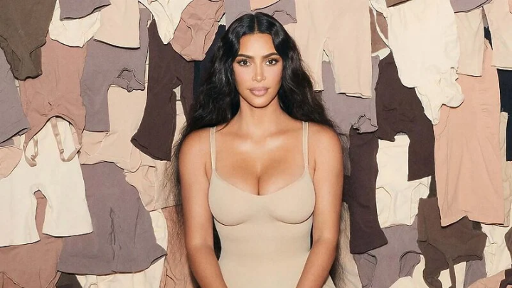 Kim-dolna-obleka-2