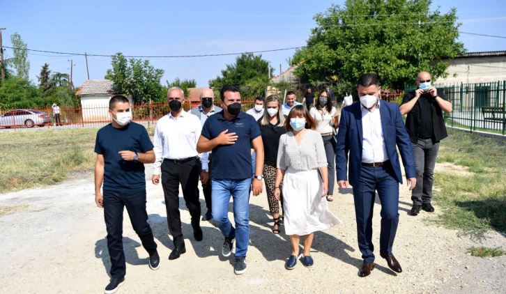 Zaev1