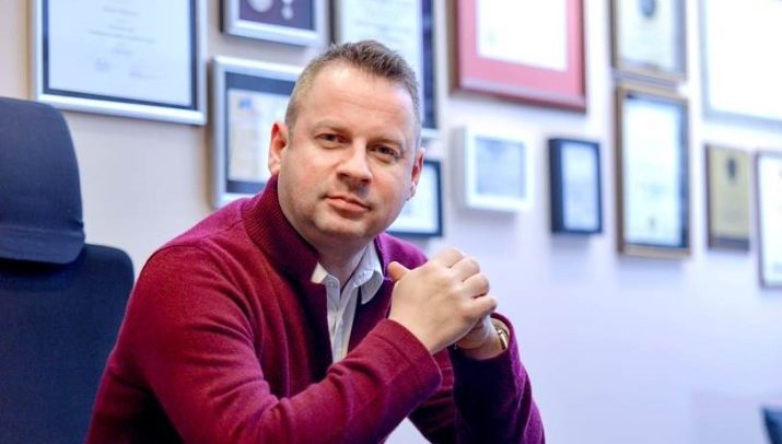 Photo-Generalen-direktor