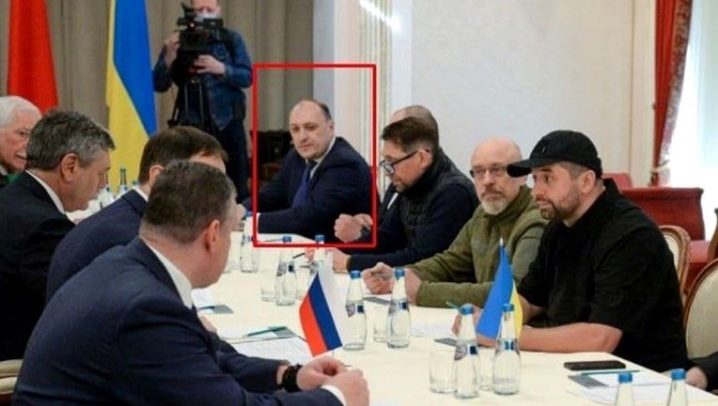 Ukraina