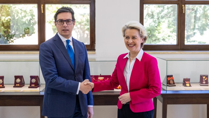 Pendarovski - Ursula fon der Lajen