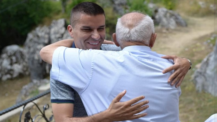 николовски