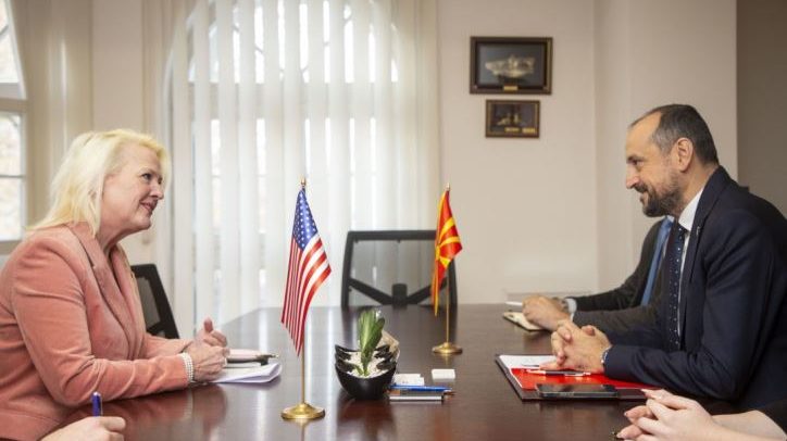 21112022_zpvrsm_bitiki_serdba_so_ambasadorka_na_sad_2