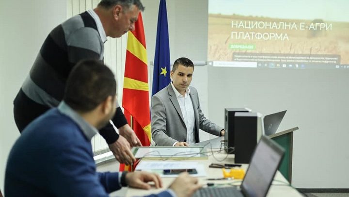 николовски