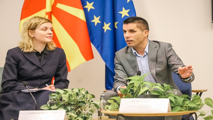 николовски