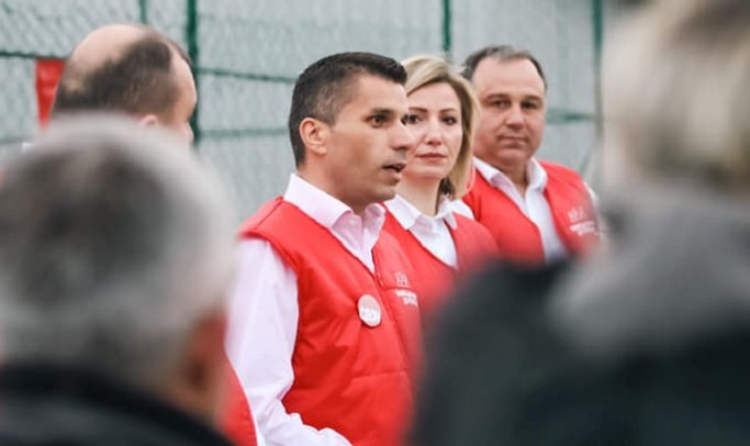 николовски