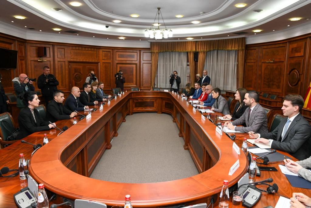 402177547_879614886865682_2978713053082253731_n