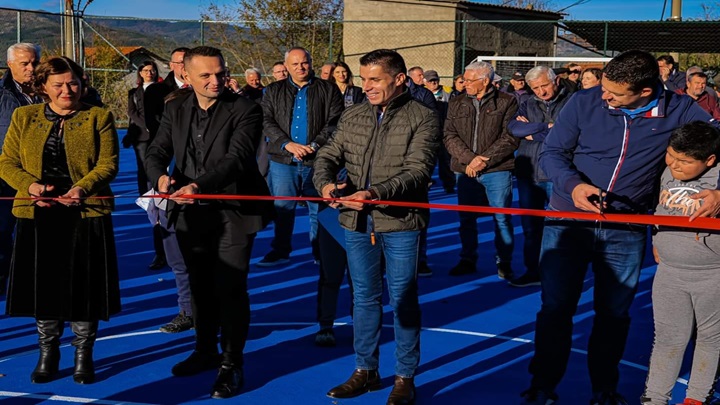 николовски