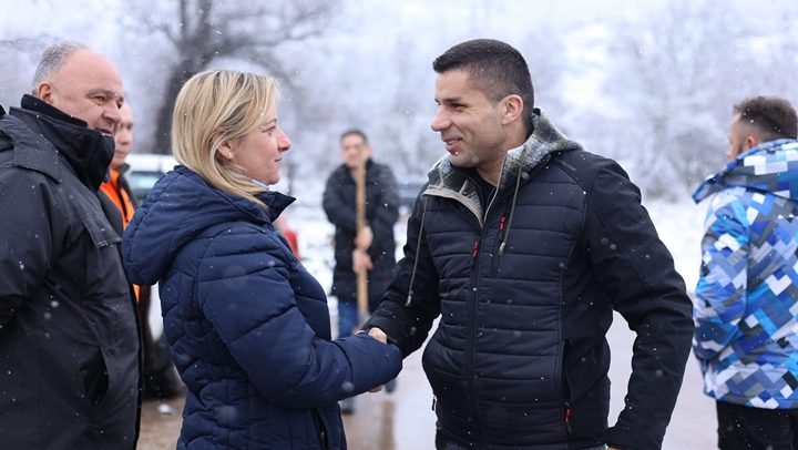 николовски