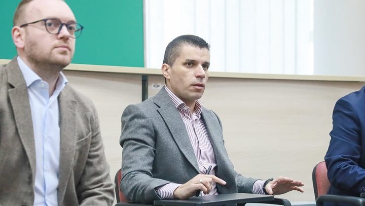 николовски с