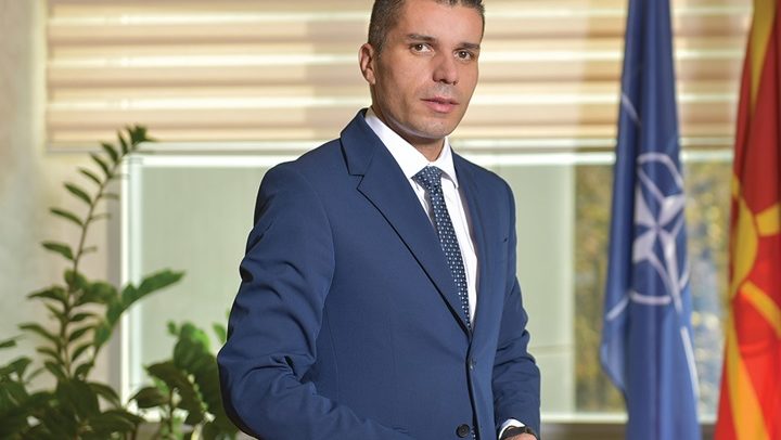 николовски