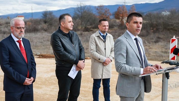 николовски