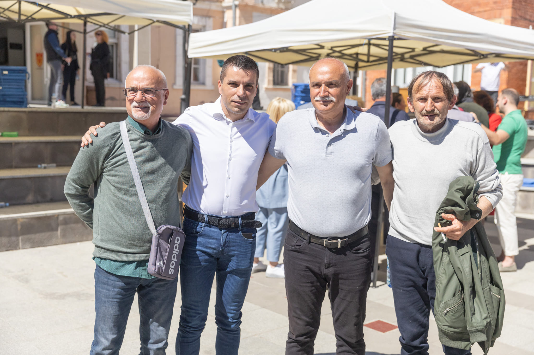 420419660_960107935483043_1247415837672108317_n