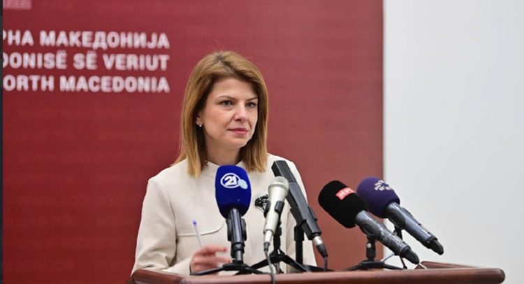 sanja-lukarevska-sobranie